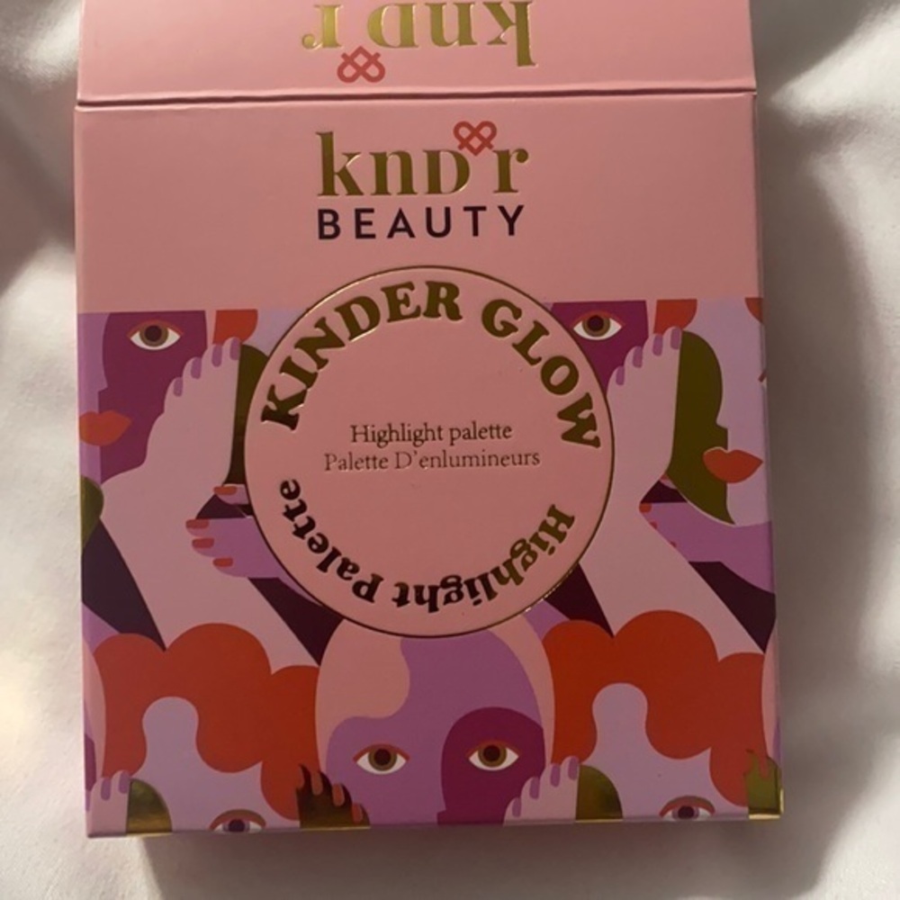 Kndr Beauty highlight palette